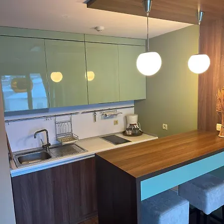 Luxury * Μπάνσκο